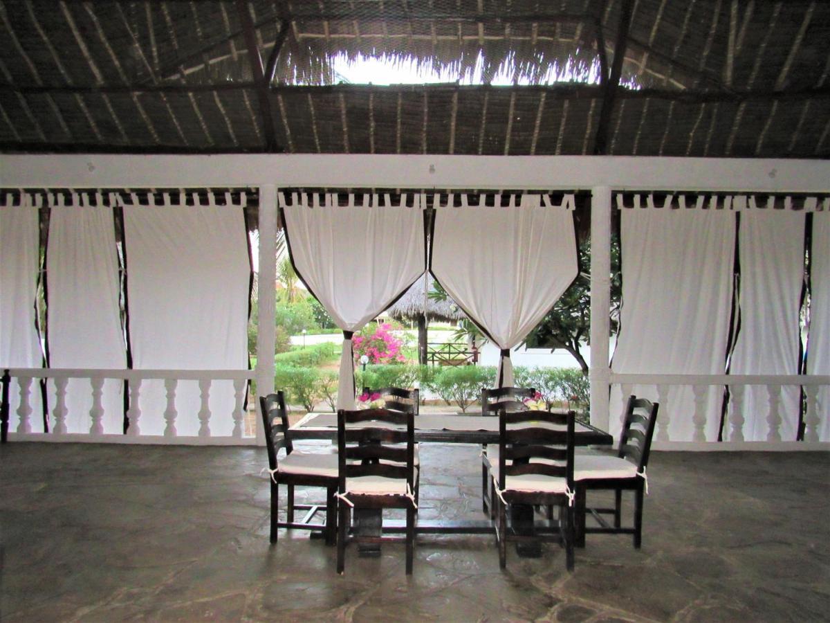 Karibuni Jeds Villas 85 & 86 Mambrui Exterior foto